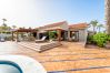 Chalet in San Bartolomé de Tirajana - Magic house with private pool and games