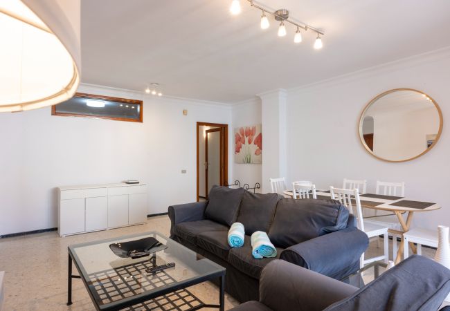  in Santa Cruz de Tenerife - Geräumige Wohnung im Zentrum von S/C de Tenerife