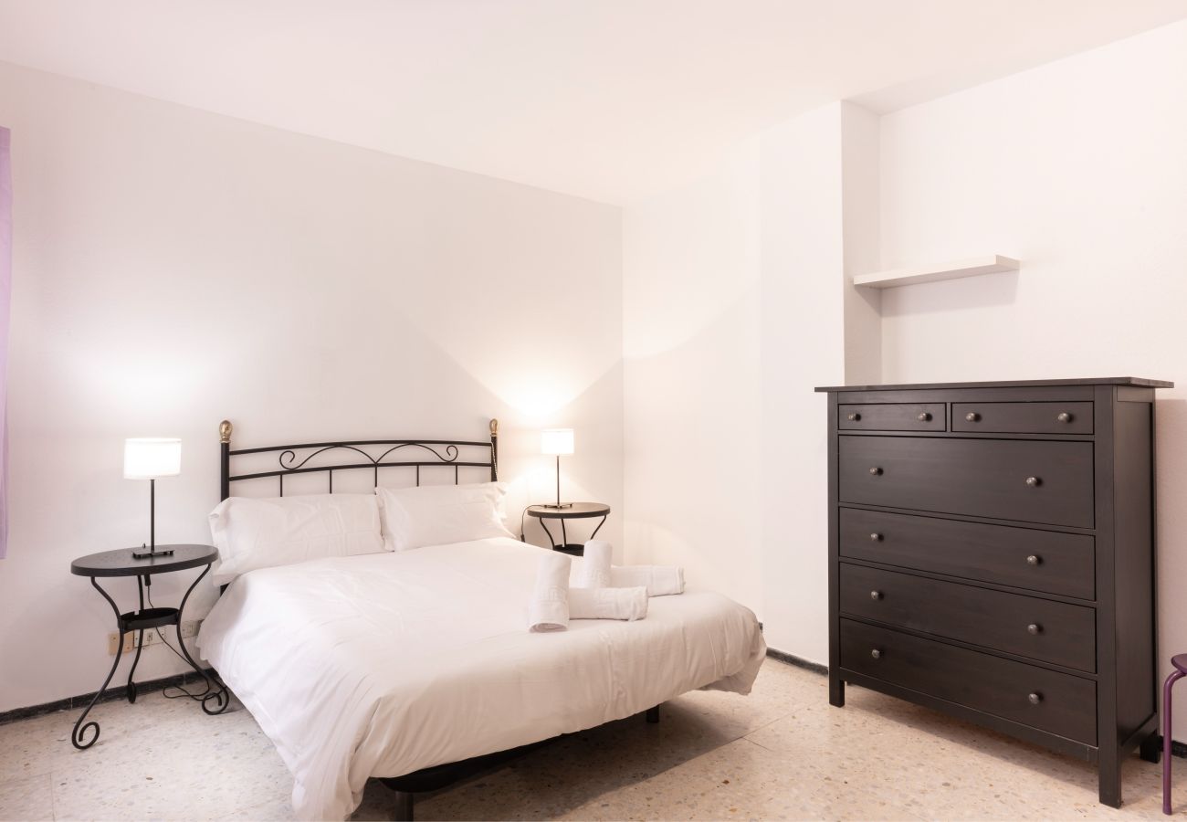 Ferienwohnung in Tenerife - Geräumige Wohnung im Zentrum von S/C de Tenerife