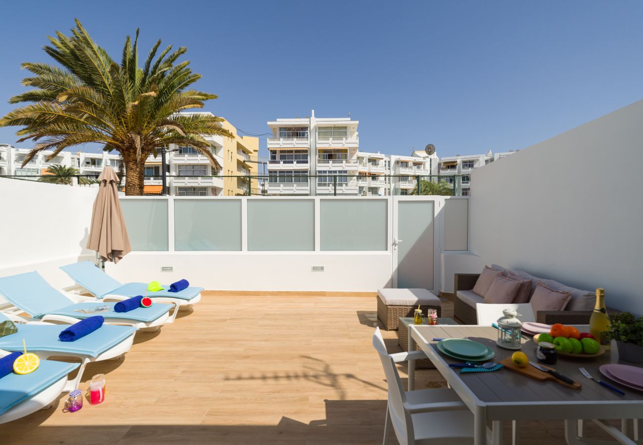 Doppelhaushälfte in San Bartolomé de Tirajana - Renovated Mediterranean style Coast Paradise 