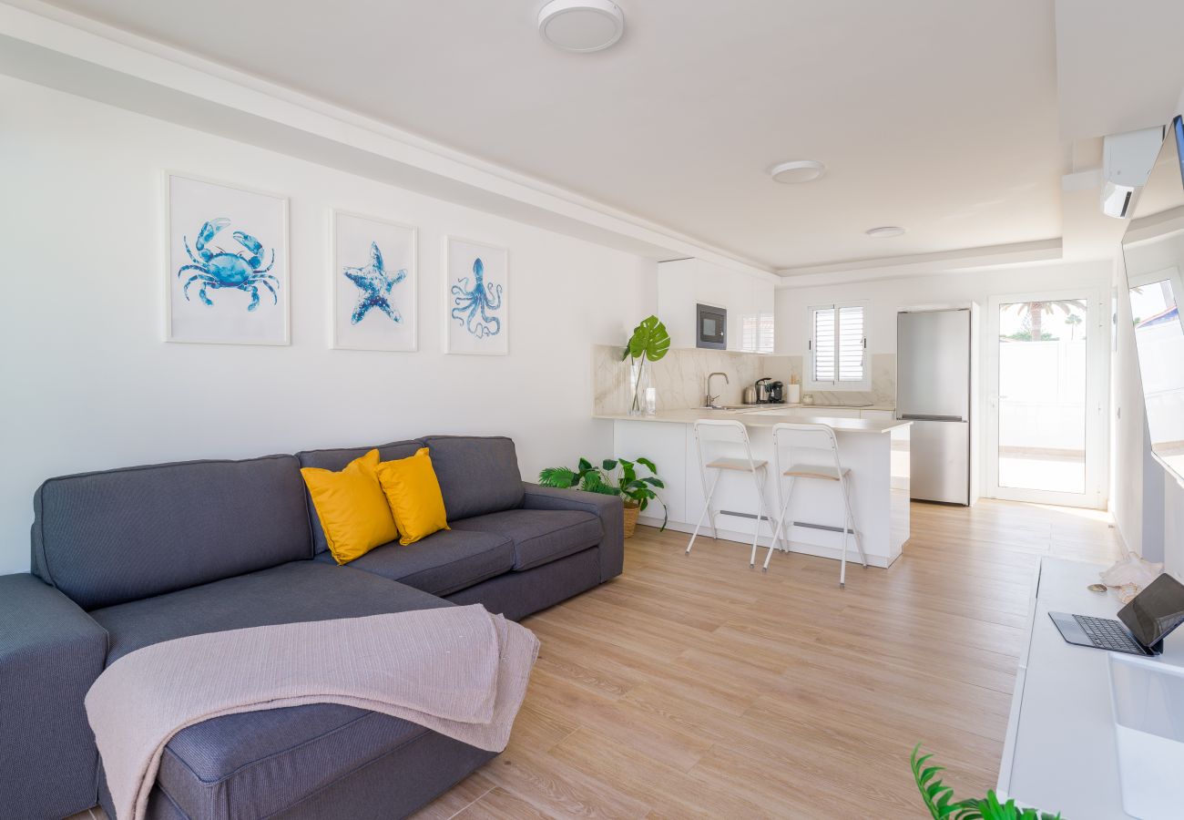 Doppelhaushälfte in San Bartolomé de Tirajana - Renovated Mediterranean style Coast Paradise 