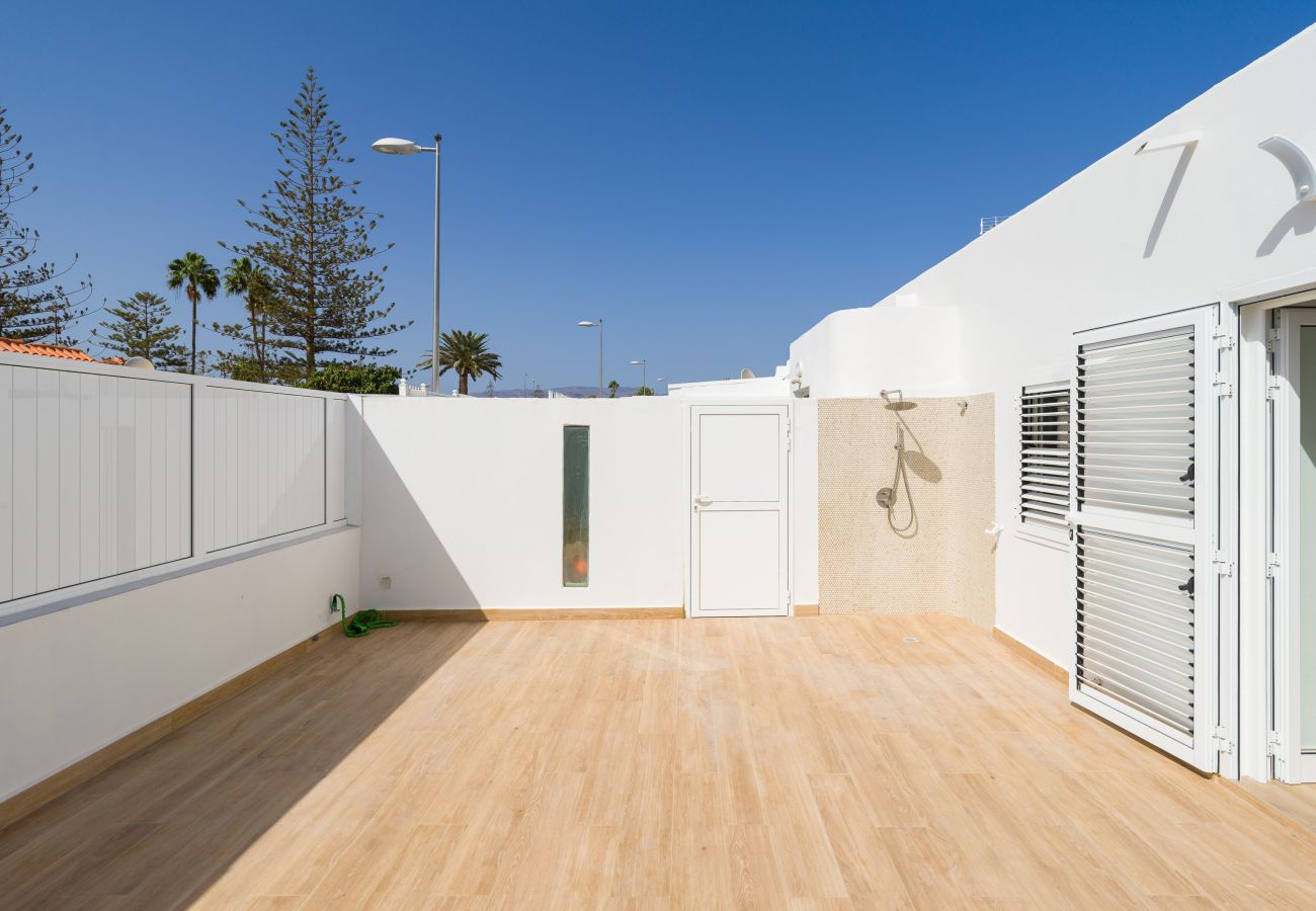 Doppelhaushälfte in San Bartolomé de Tirajana - Renovated Mediterranean style Coast Paradise 