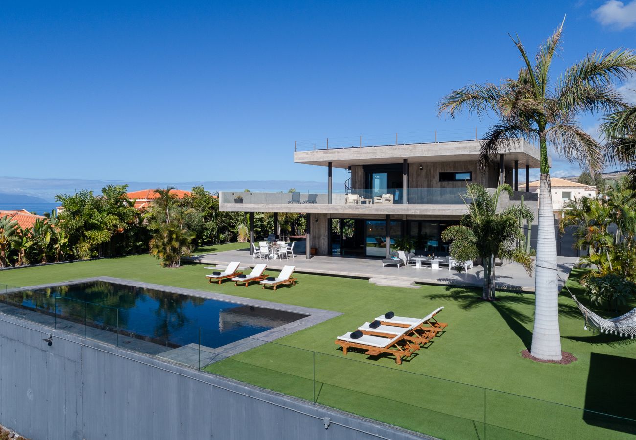 Villa in Adeje - Villa Espejo del Océano Sur