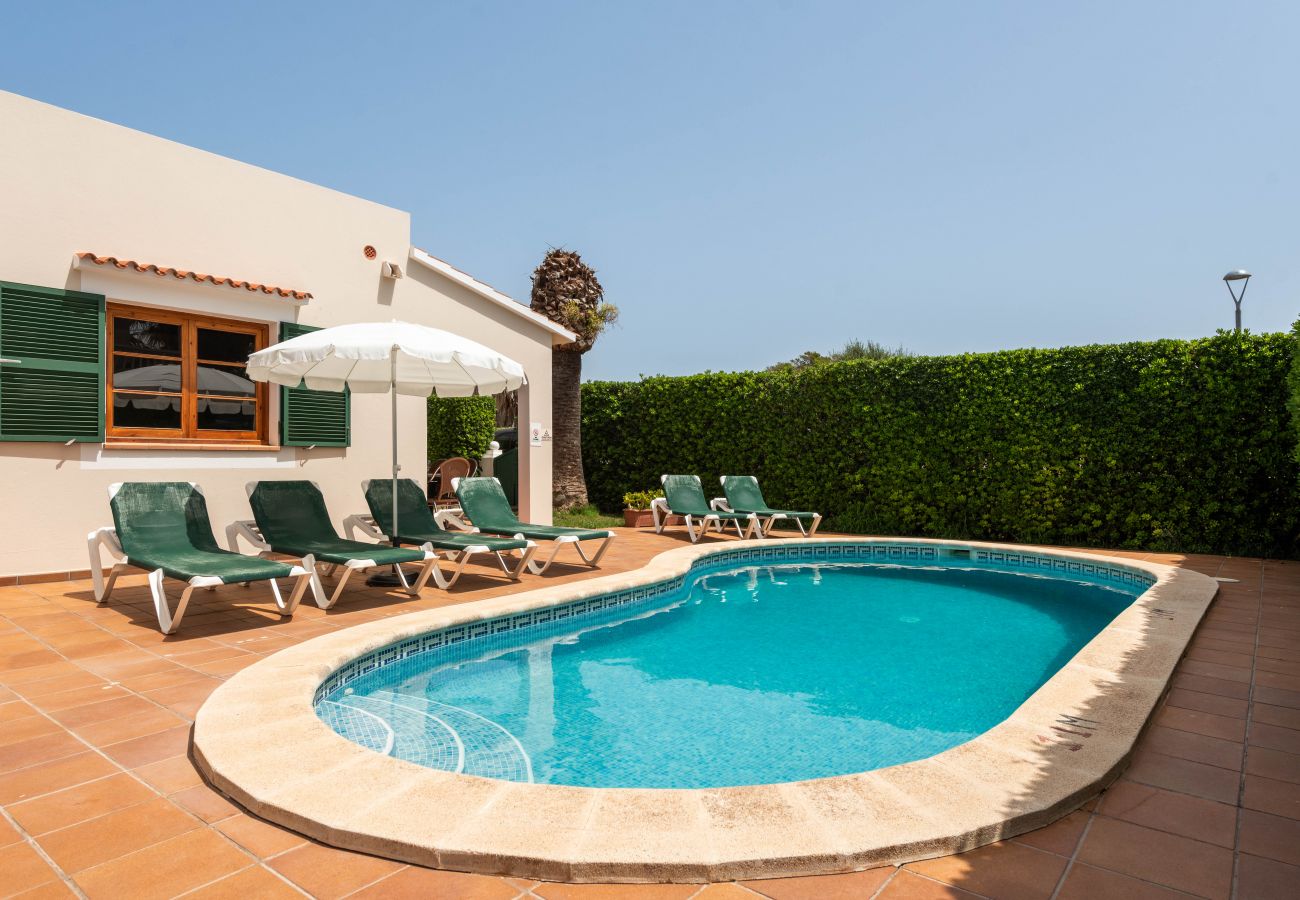 Villa en Cala Blanca - Villa Perfecta! Piscina privada, Barbacoa, Aire Acon, Wifi !!!!