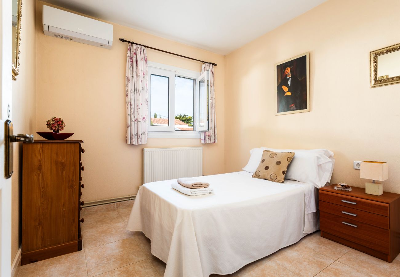 Villa en Calan Porter - Preciosa Villa con piscina privada.