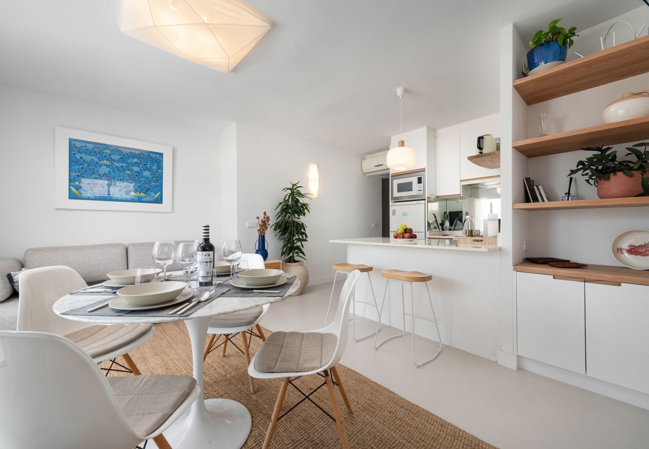 Apartamento en Port d´Alcudia - Nuevo apartamento de diseño frente a la Playa de Alcudia, WIFI, AA, Netflix, ...