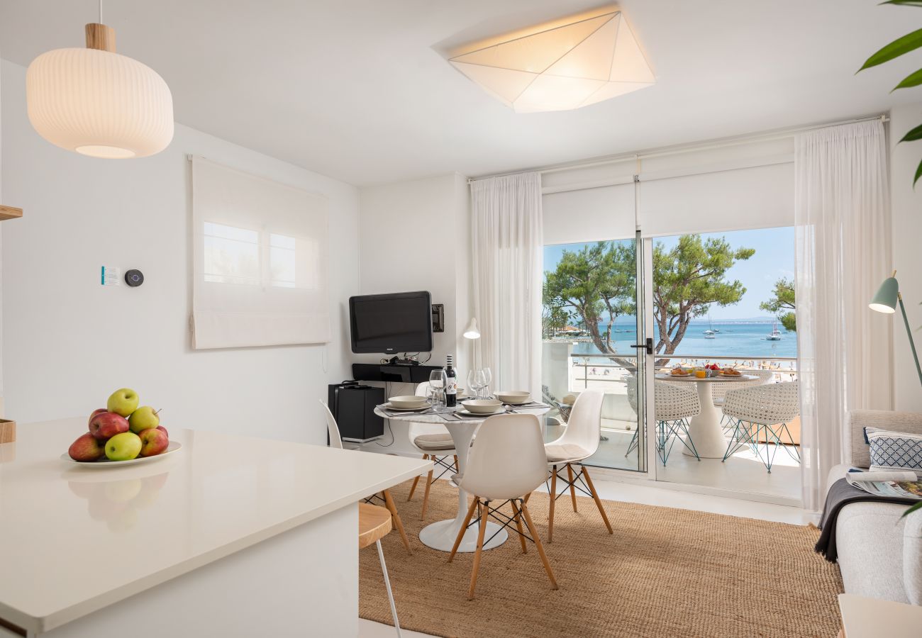 Apartamento en Port d´Alcudia - Nuevo apartamento de diseño frente a la Playa de Alcudia, WIFI, AA, Netflix, ...