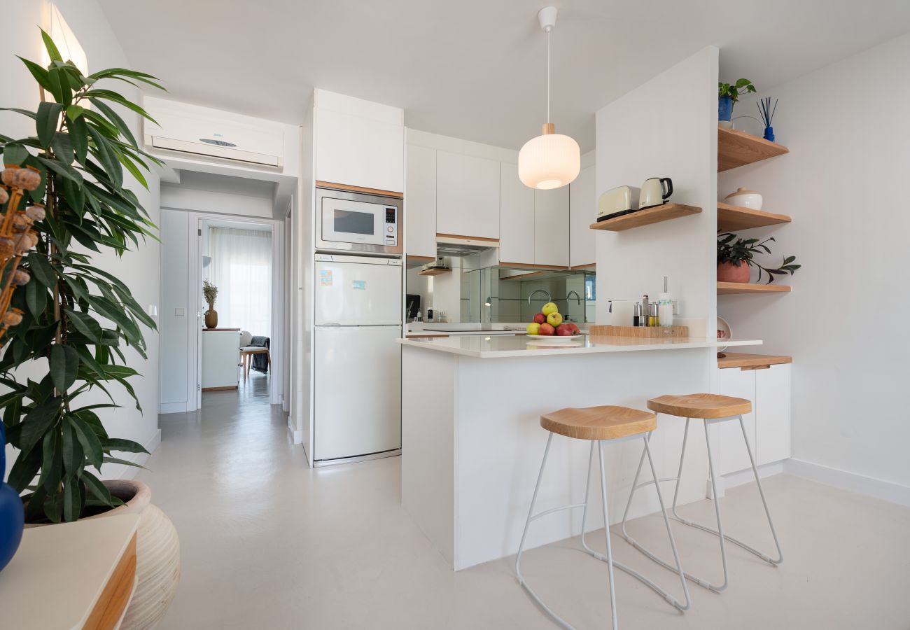 Apartamento en Port d´Alcudia - Nuevo apartamento de diseño frente a la Playa de Alcudia, WIFI, AA, Netflix, ...