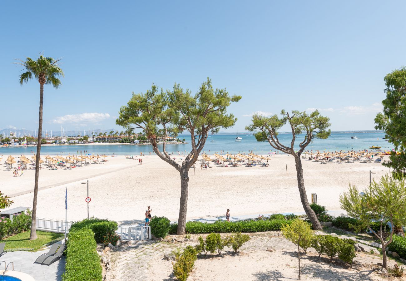 Apartamento en Port d´Alcudia - Nuevo apartamento de diseño frente a la Playa de Alcudia, WIFI, AA, Netflix, ...