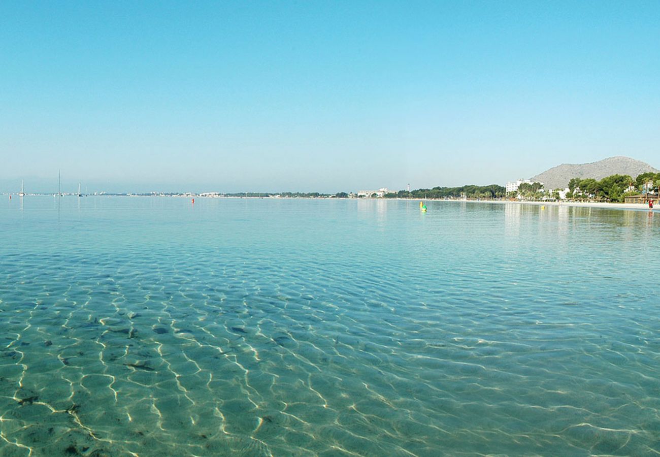 Apartamento en Port d´Alcudia - Nuevo apartamento de diseño frente a la Playa de Alcudia, WIFI, AA, Netflix, ...
