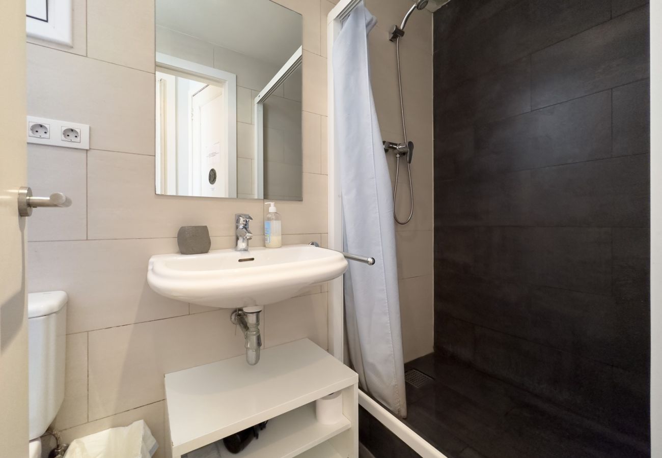 Apartamento en Barcelona - Piso con encanto, restaurado y equipado, muy bonito y luminoso en Barcelona centro, Gracia