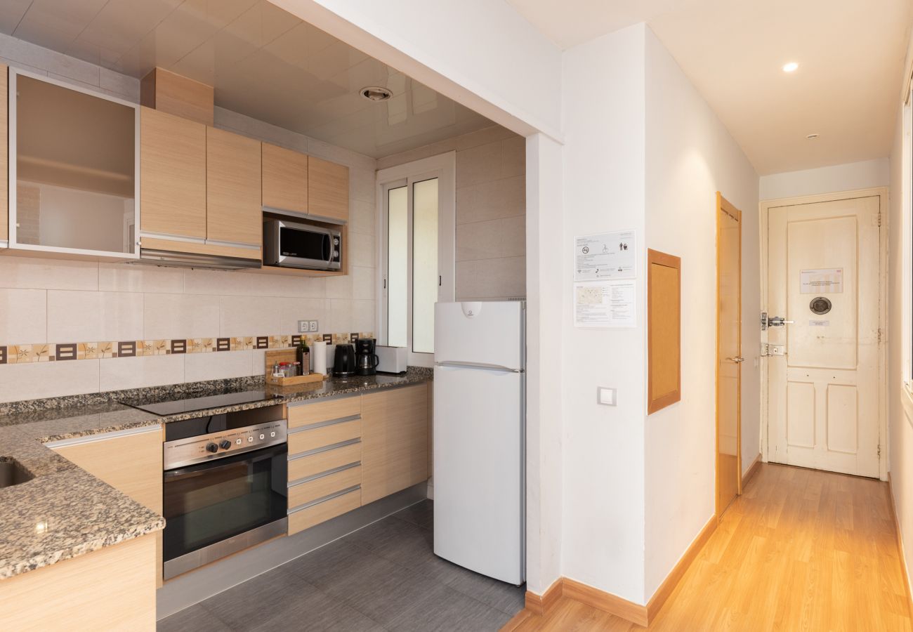 Apartamento en Barcelona - Piso con patio terraza privada en alquiler en Barcelona centro, Gracia