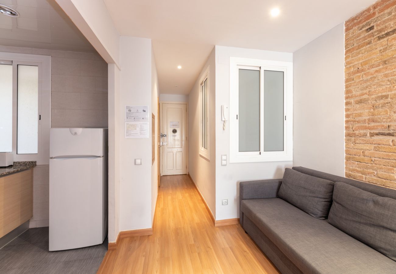 Apartamento en Barcelona - Piso con patio terraza privada en alquiler en Barcelona centro, Gracia