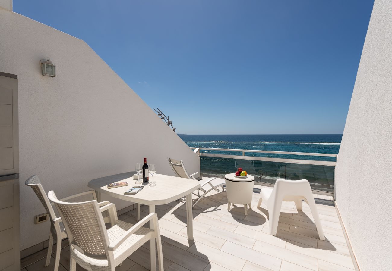 Estudio en Las Palmas de Gran Canaria - Great terrace sea views By CanariasGetaway 