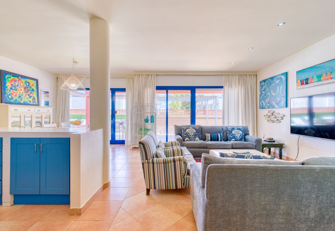 Villa en Corralejo -  Long Beach with pool By CanariasGetaway 