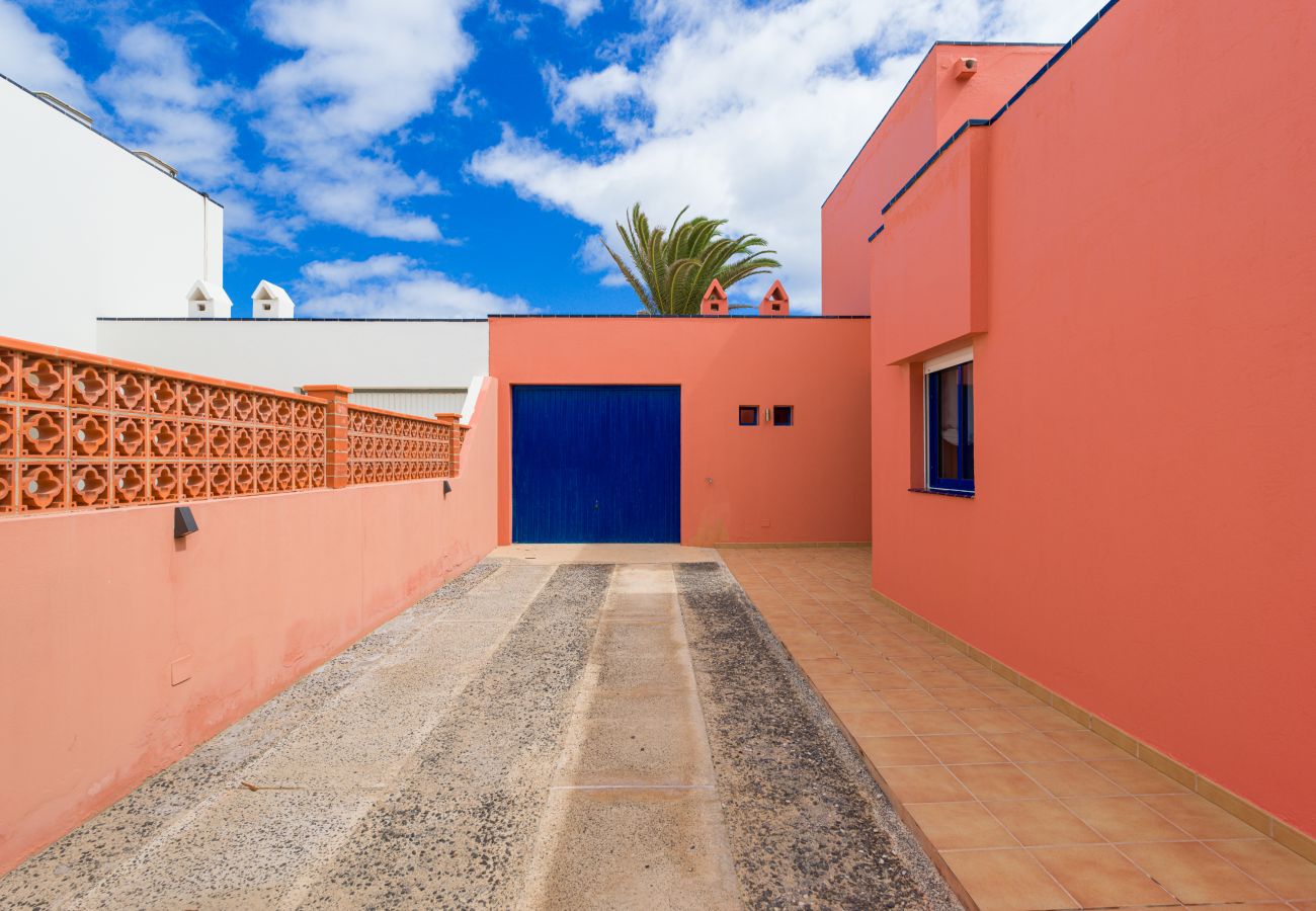 Villa en Corralejo -  Long Beach with pool By CanariasGetaway 