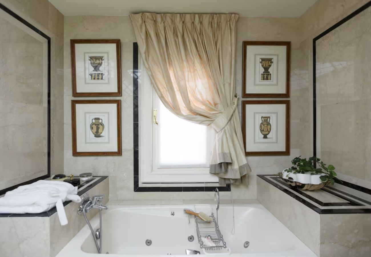 Villa en San Bartolomé de Tirajana - Sunset Luxe Retreat