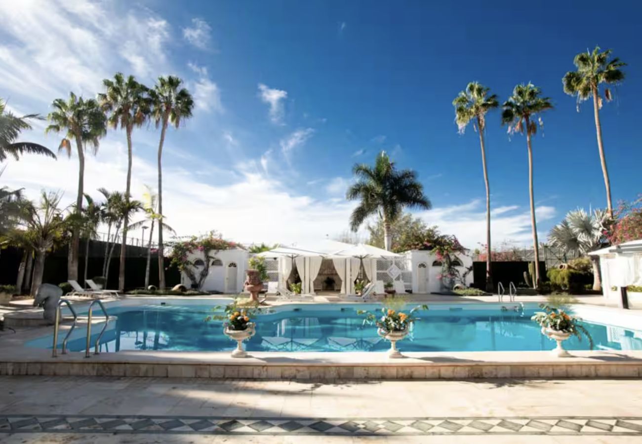 Villa en San Bartolomé de Tirajana - Sunset Luxe Retreat