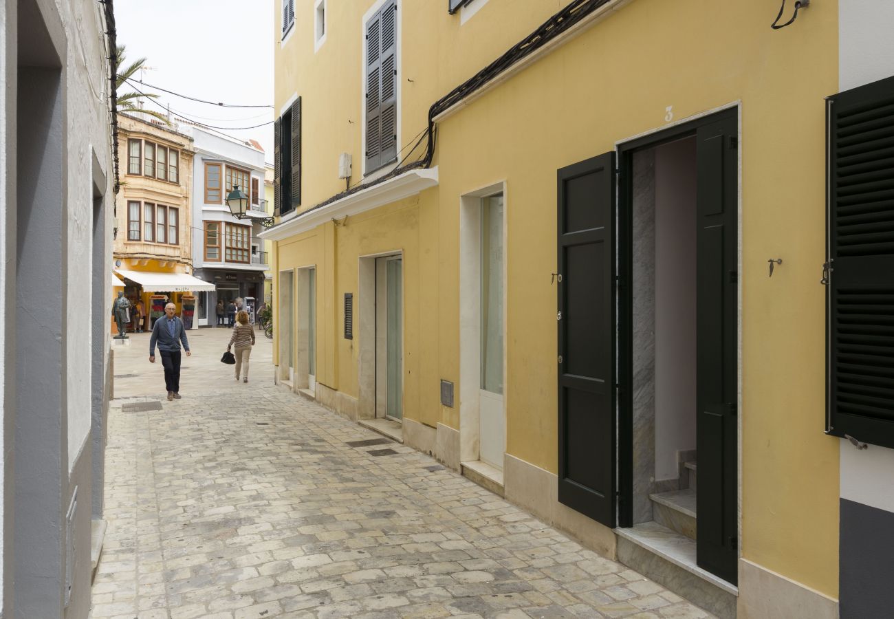 Casa en Ciutadella de Menorca - Magnífica casa en la Plaza Nueva, en el centro de Ciutadella de Menorca