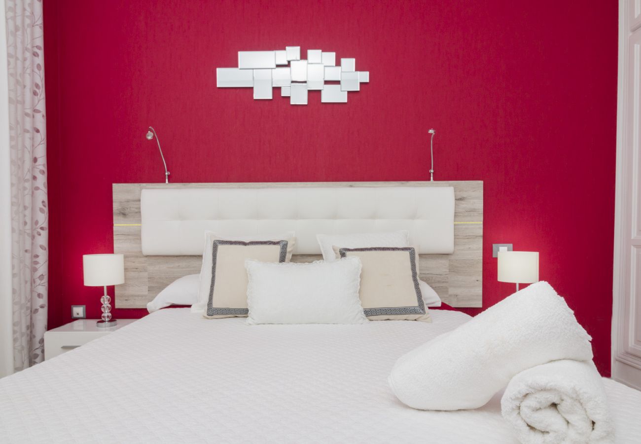 Apartamento en Bajamar - HomeForGuest APT CON VISTAS MAR, BARBACOA, GIMNASIO