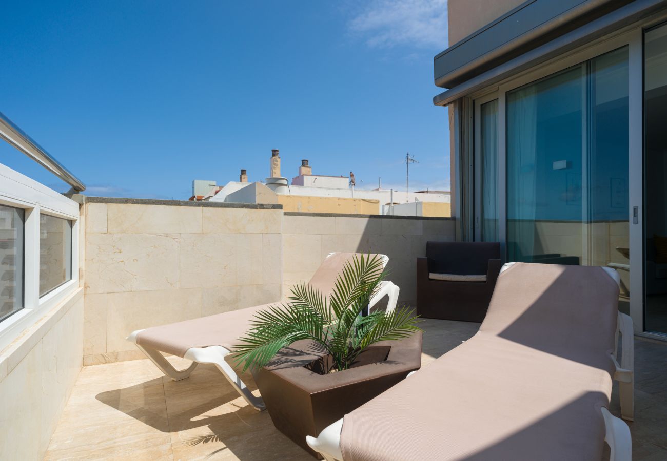 Casa en Las Palmas de Gran Canaria - Awesome beachfront terrace By CanariasGetaway  