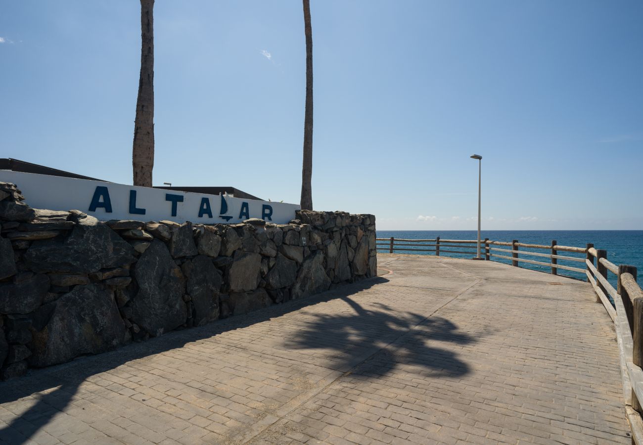 Apartamento en San Bartolomé de Tirajana - Altamar 60 Balcony beach views By CanariasGetaway 