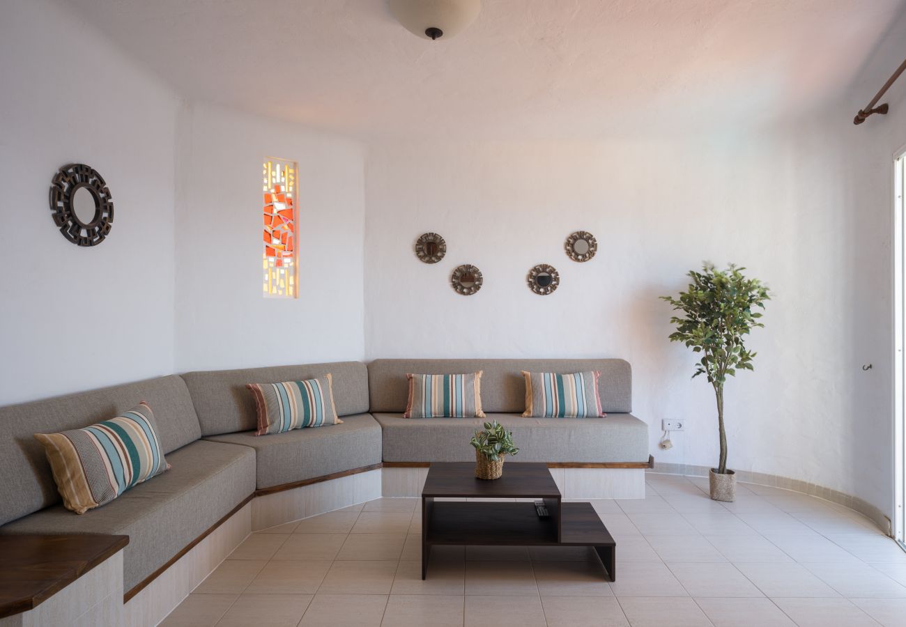 Apartamento en San Bartolomé de Tirajana - Altamar 60 Balcony beach views By CanariasGetaway 