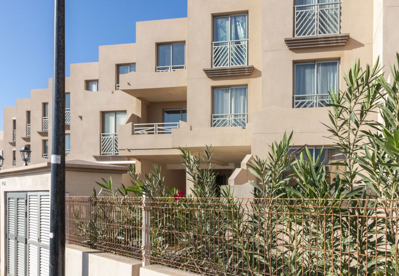 Apartamento en Granadilla de Abona - Amplio y luminoso Apartamento, Primer línea de Playa - HomeForGuest