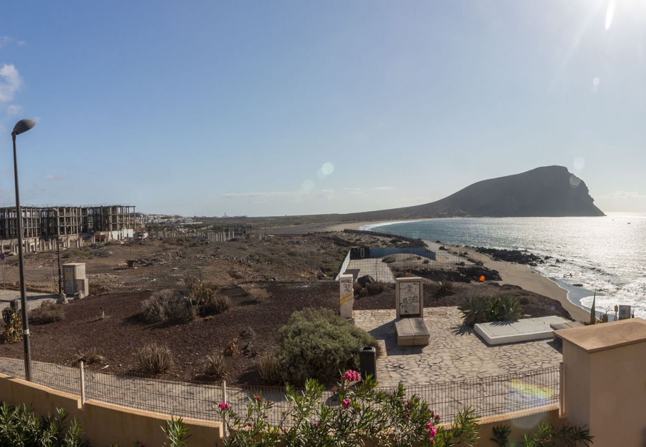 Apartamento en Granadilla de Abona - Amplio y luminoso Apartamento, Primer línea de Playa - HomeForGuest