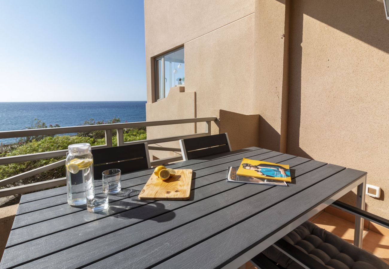 Apartamento en Granadilla de Abona - Amplio y luminoso Apartamento, Primer línea de Playa - HomeForGuest