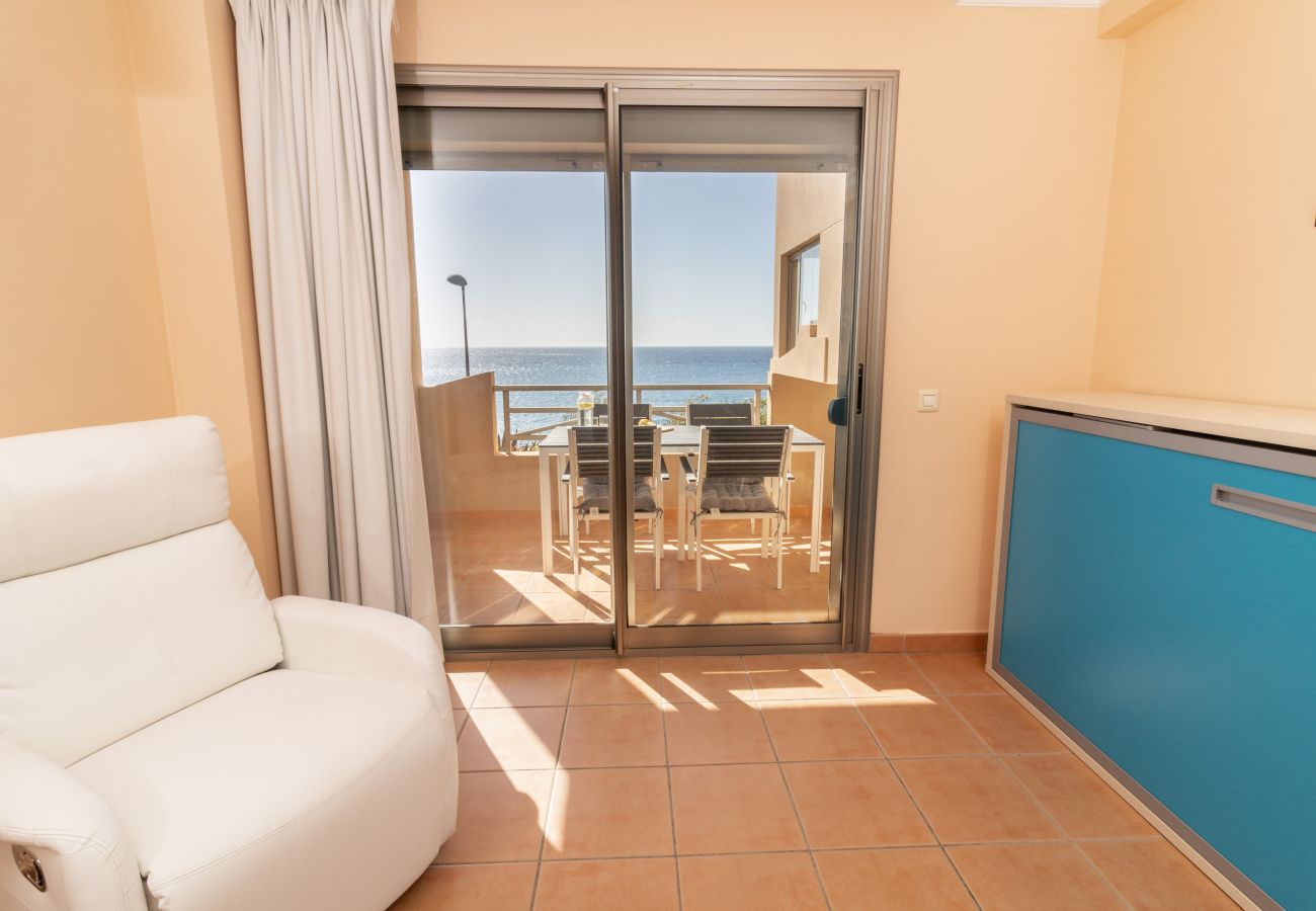 Apartamento en Granadilla de Abona - Amplio y luminoso Apartamento, Primer línea de Playa - HomeForGuest