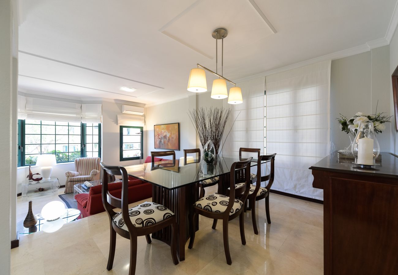 Casa en Santa Brígida - House with cozy garden BBQ and free parking 