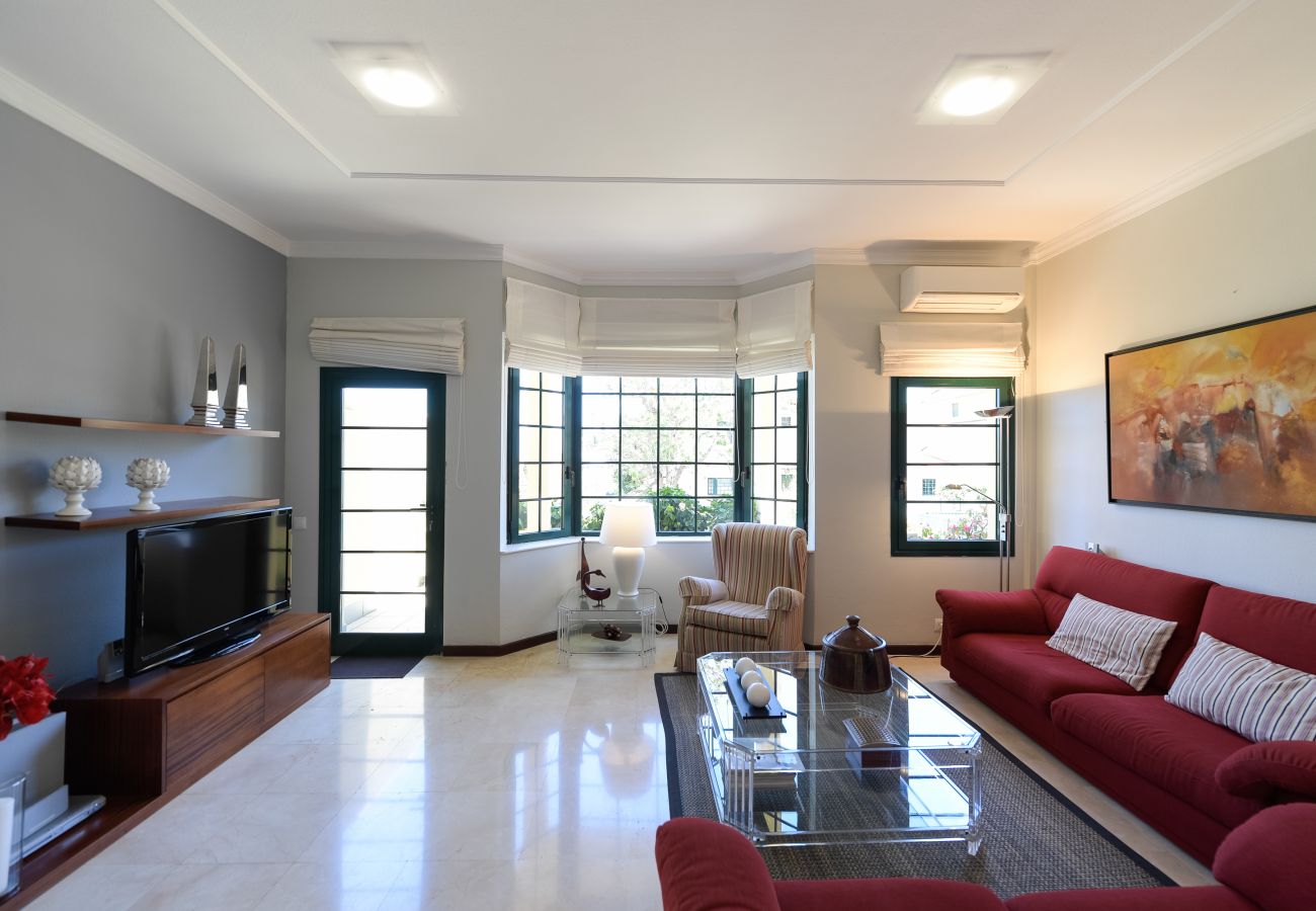 Casa en Santa Brígida - House with cozy garden BBQ and free parking 