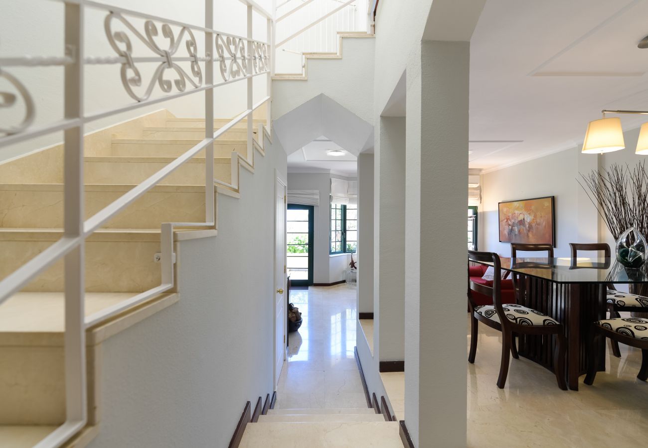 Casa en Santa Brígida - House with cozy garden BBQ and free parking 