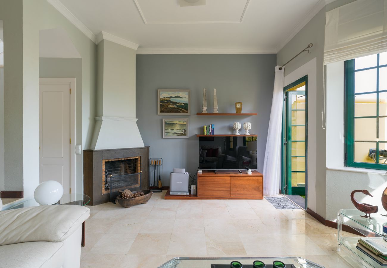 Casa en Santa Brígida - House with cozy garden BBQ 