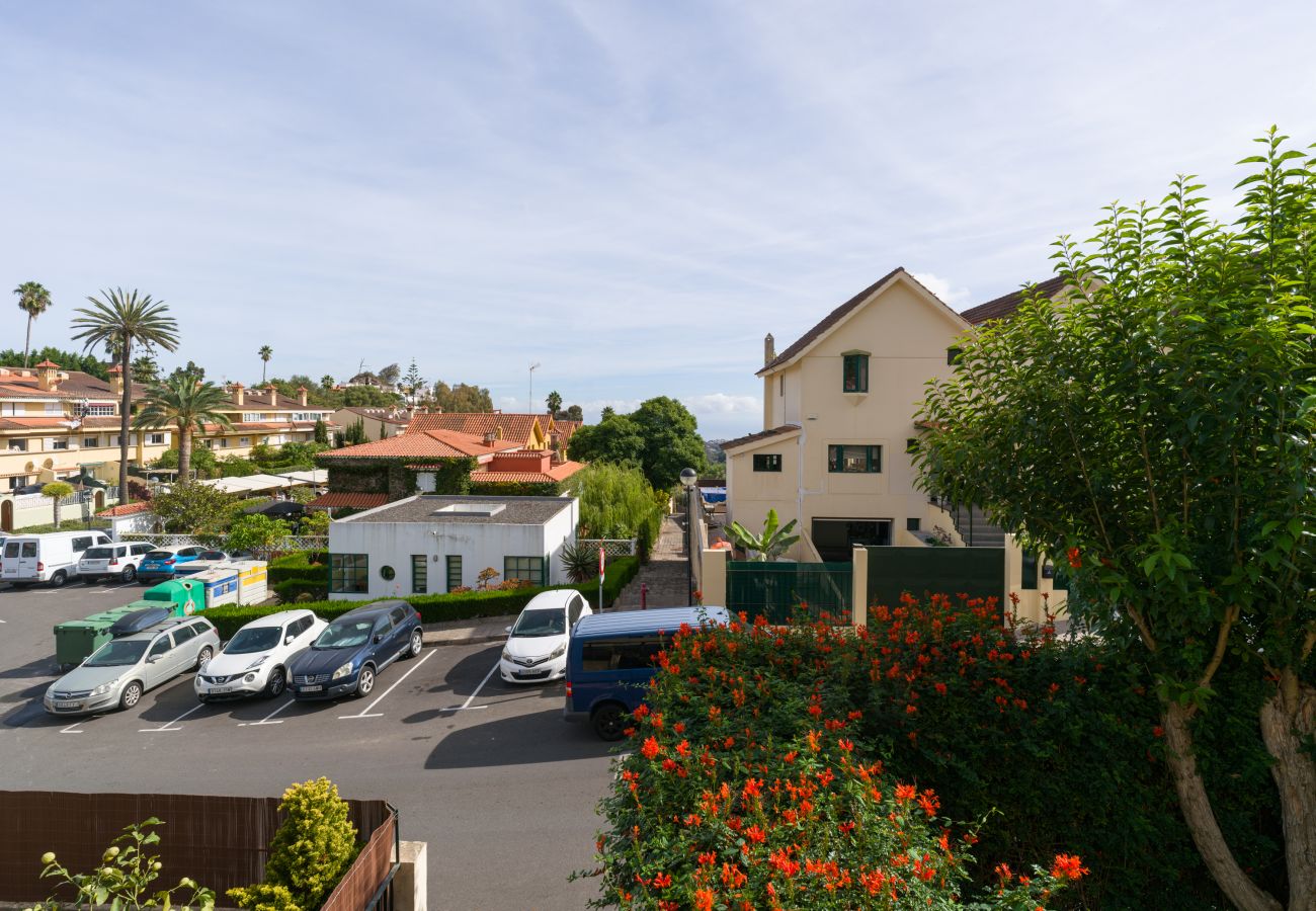 Casa en Santa Brígida - House with cozy garden BBQ 