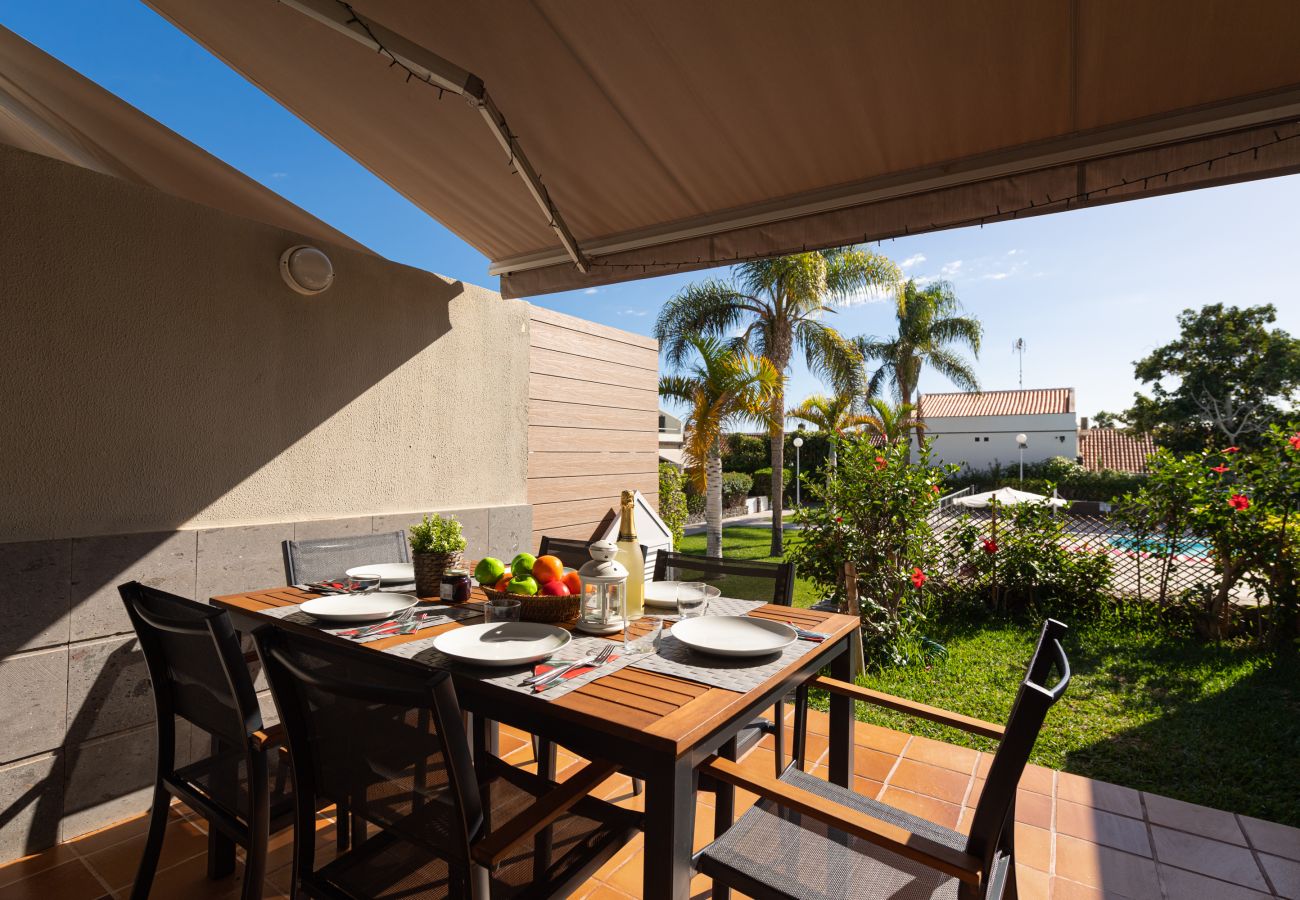Casa en San Bartolomé de Tirajana - Pasito Blanco, piscina y playa a posos pasos