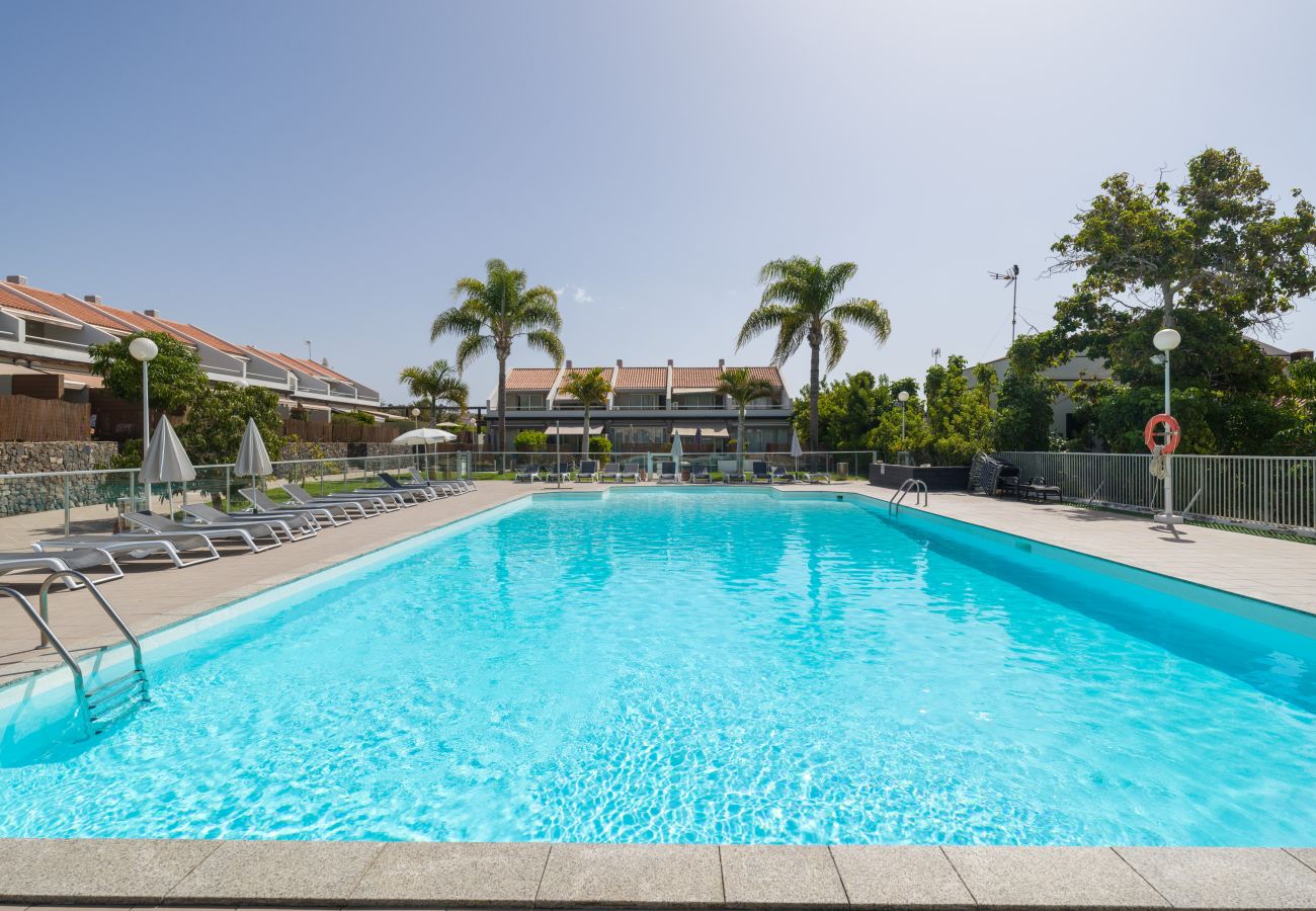 Casa en San Bartolomé de Tirajana - Pasito Blanco, piscina y playa a posos pasos