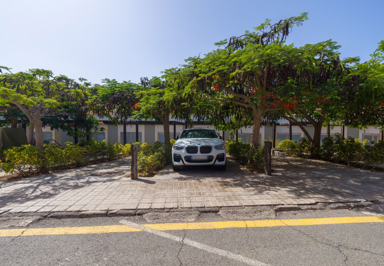 Casa en San Bartolomé de Tirajana - Pasito Blanco, piscina y playa a posos pasos