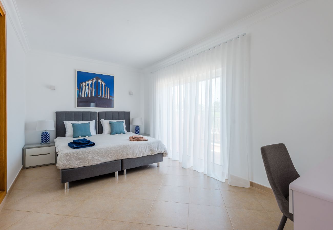 Villa en Lagos - Casa Rosa