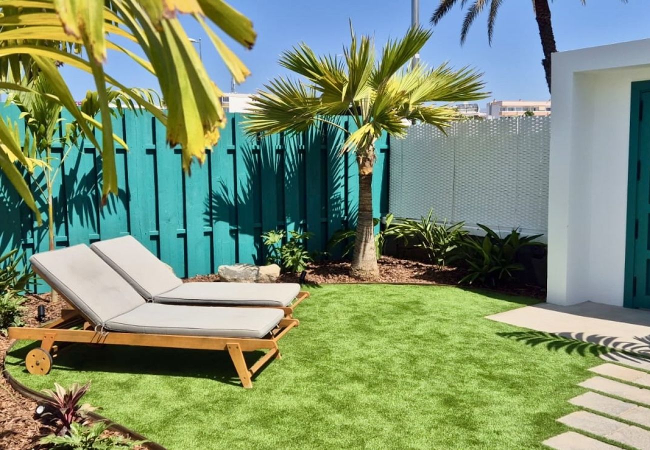 Chalet en San Bartolomé de Tirajana - Refurbished tropical house with a caribbean private pool