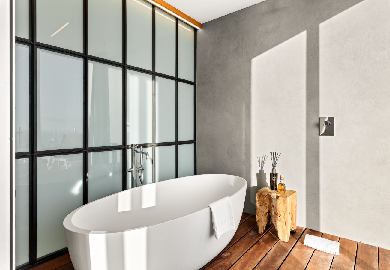 Villa en Costa Adeje - Whispers of the Ocean Villa