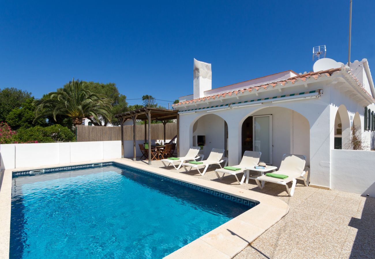 Villa à Calan Porter - Belle villa avec piscine privée.