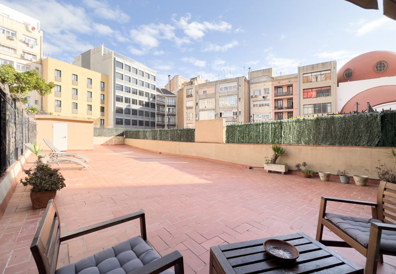 Appartement à Barcelone - Bel appartement avec grande terrasse privée, à côté du Passeig de Gracia, Barcelone centre