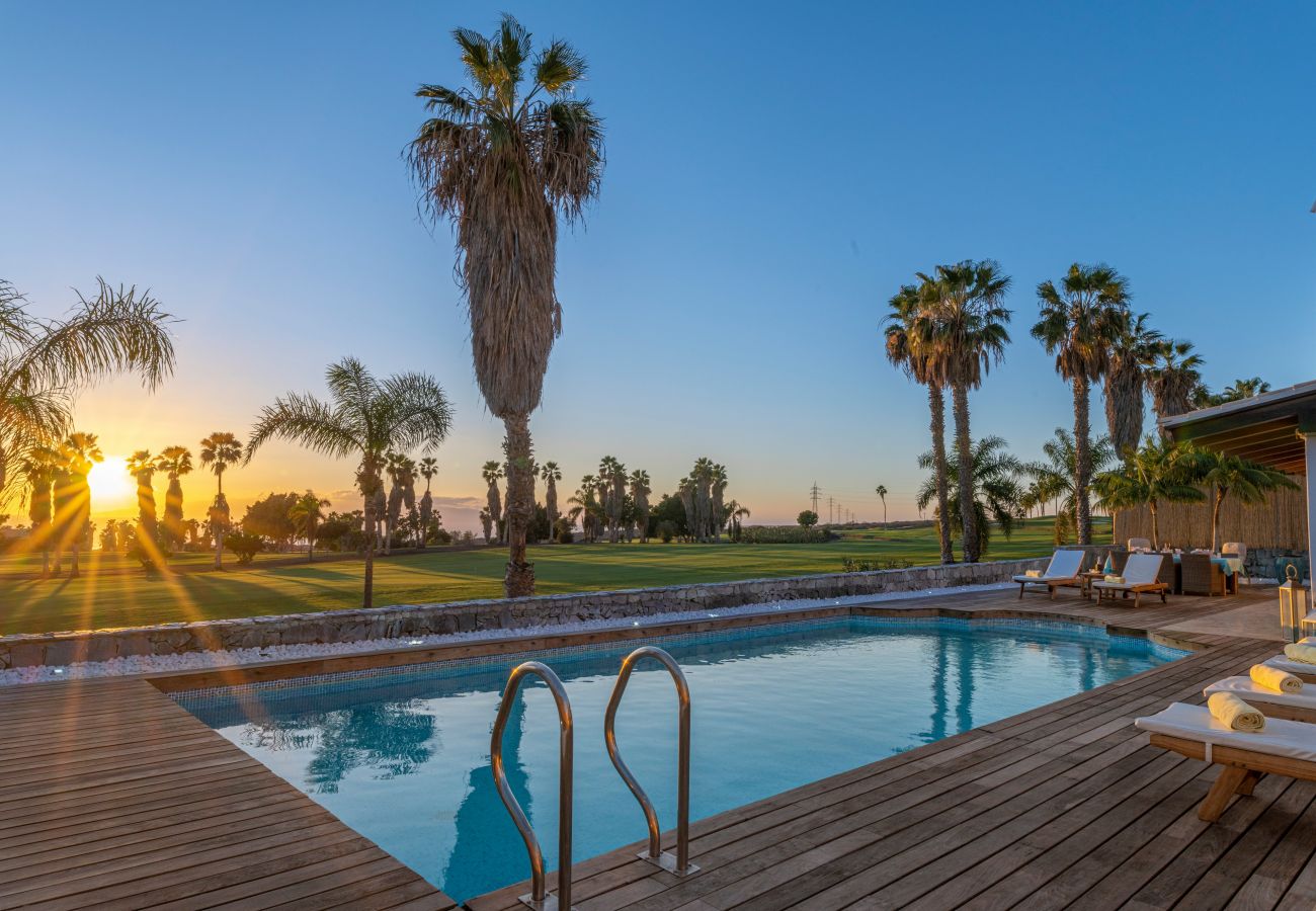 Villa à Adeje - Villa Sunset Golf Retreat
