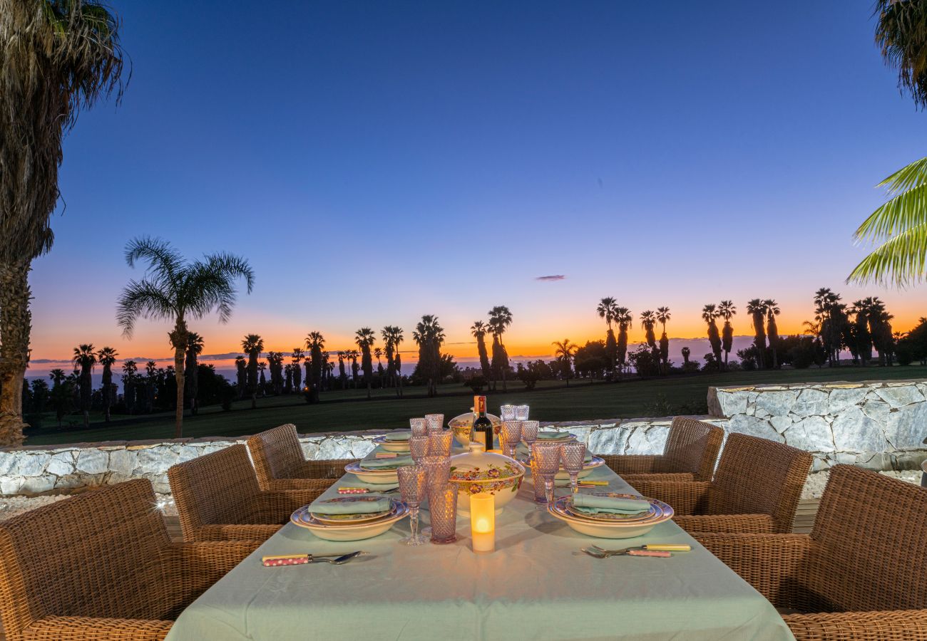 Villa à Adeje - Villa Sunset Golf Retreat