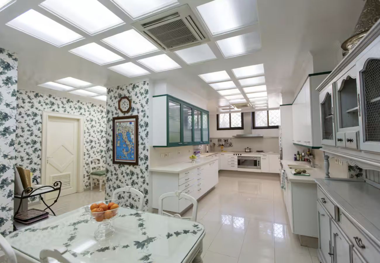 Villa à San Bartolomé de Tirajana - Sunset Luxe Retreat