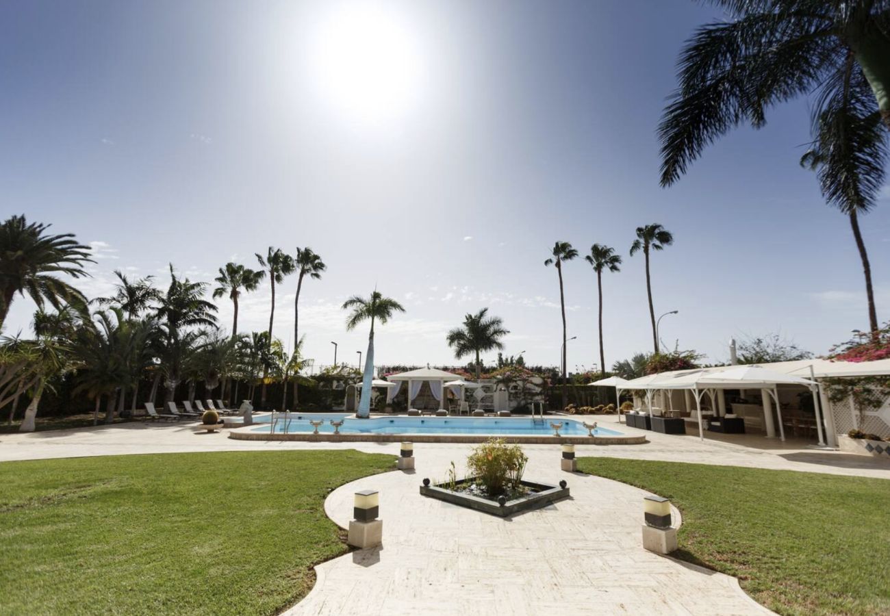 Villa à San Bartolomé de Tirajana - Sunset Luxe Retreat