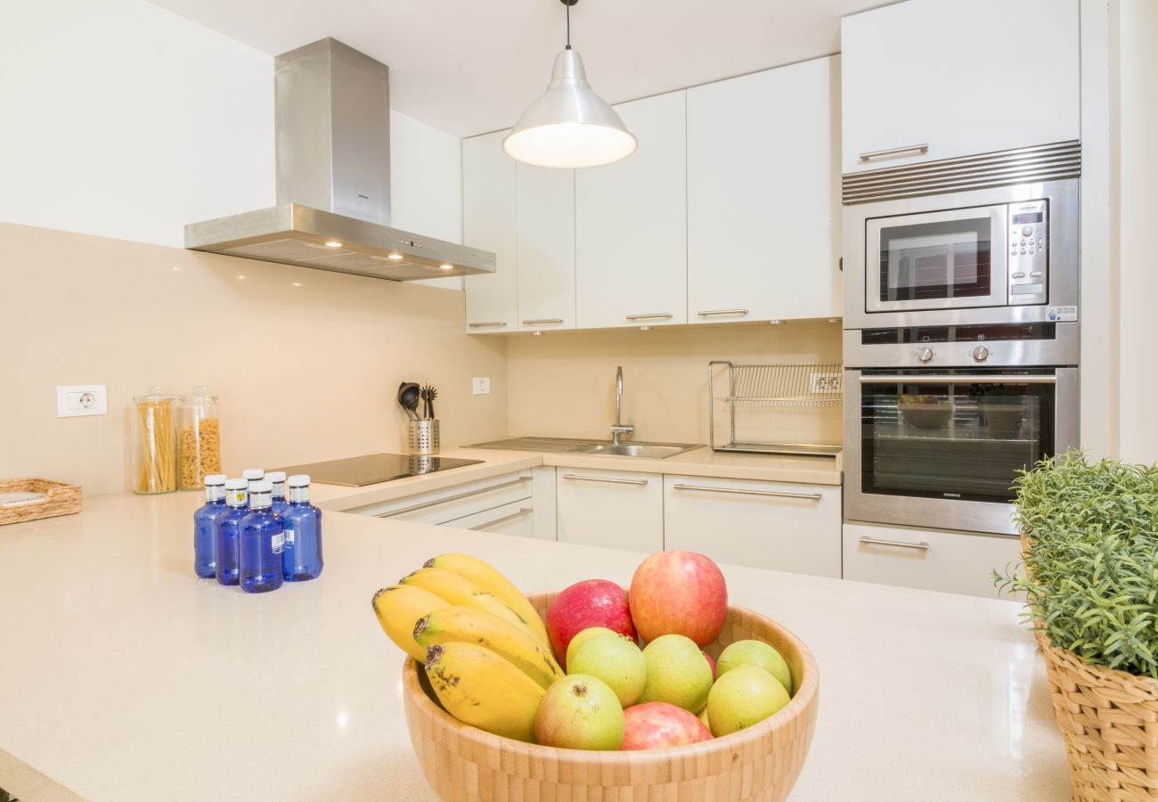 Appartement à Tenerife - HomeForGuest  Appartement mansardé design, parking gratuit
