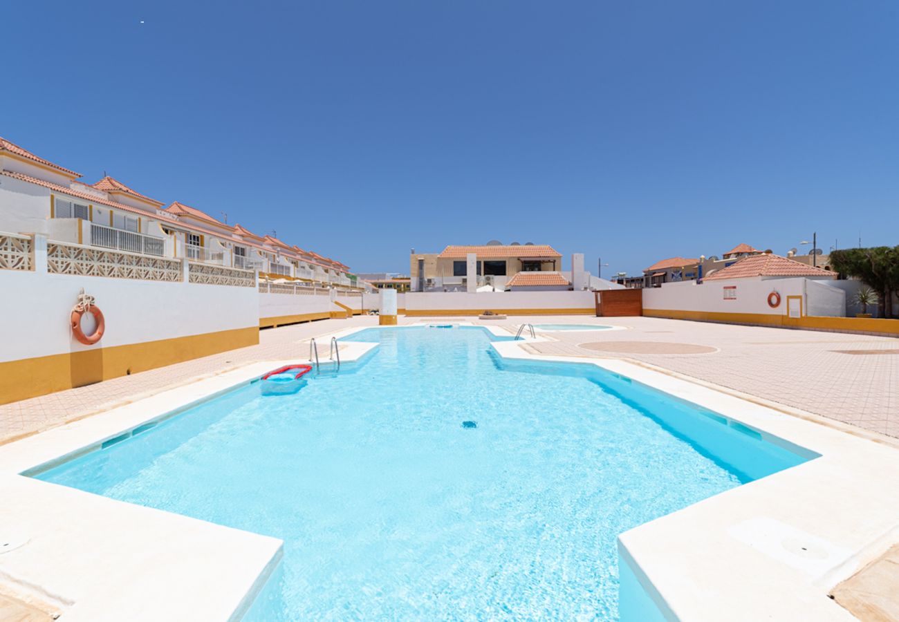 Appartement à Antigua - Fuerteventura - Appartement moderne avec piscine à El Castillo - Home For Guest